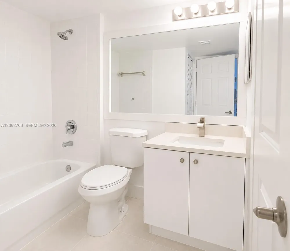 2600 S University Dr #110 Davie, FL 33328
