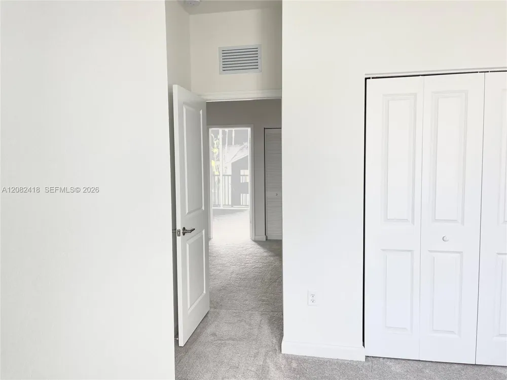 1427 1427 SE 7 TER #1427 Homestead, FL 33034