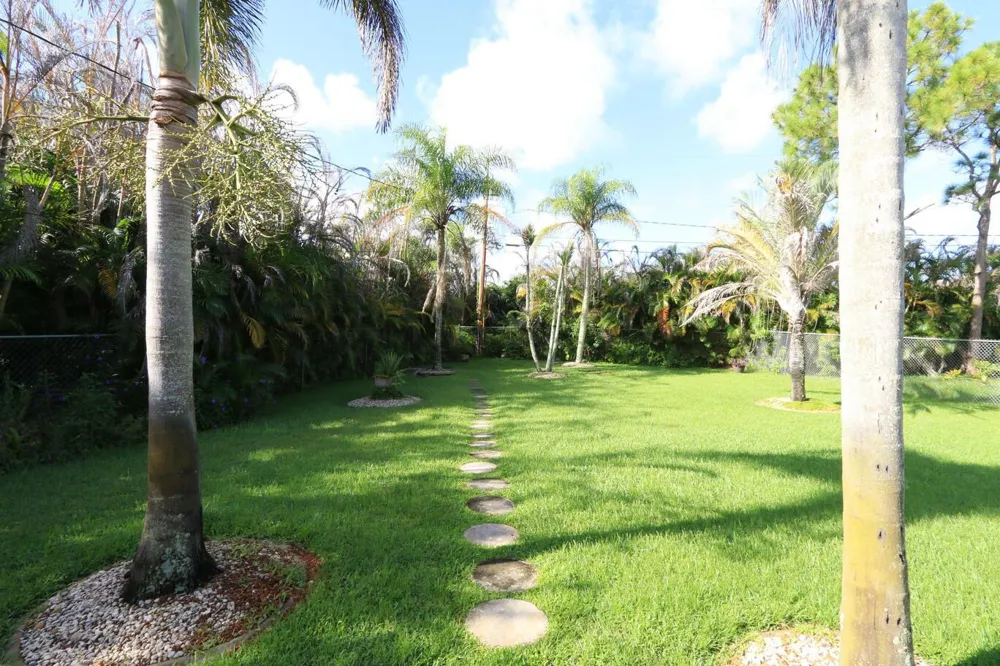 549 SE CLIFF ROAD Port St. Lucie, FL 34984