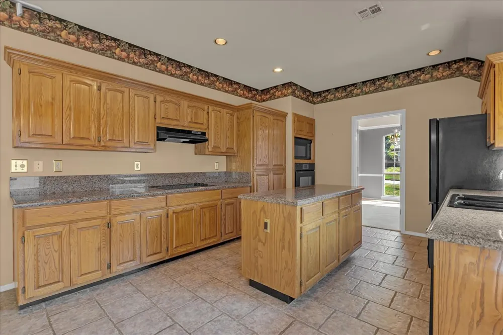 10028 S 89th East Avenue Tulsa, OK 74133