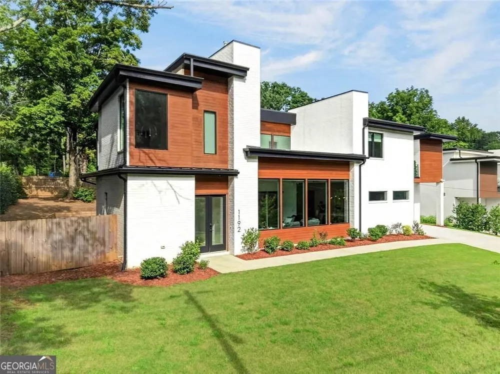1192 Bernadette LN NE Atlanta, GA 30329