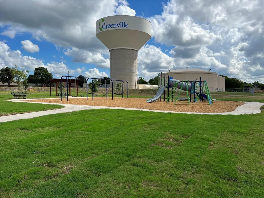 1215 Brad Kellar Drive Greenville, TX 75402
