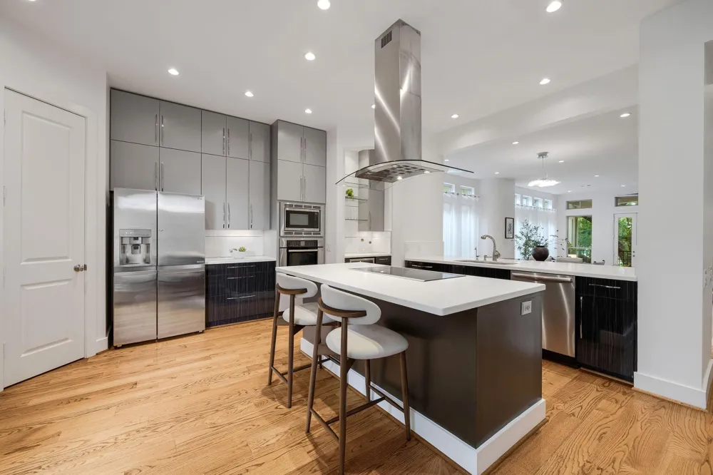 1518 W Clay Street Houston, TX 77019