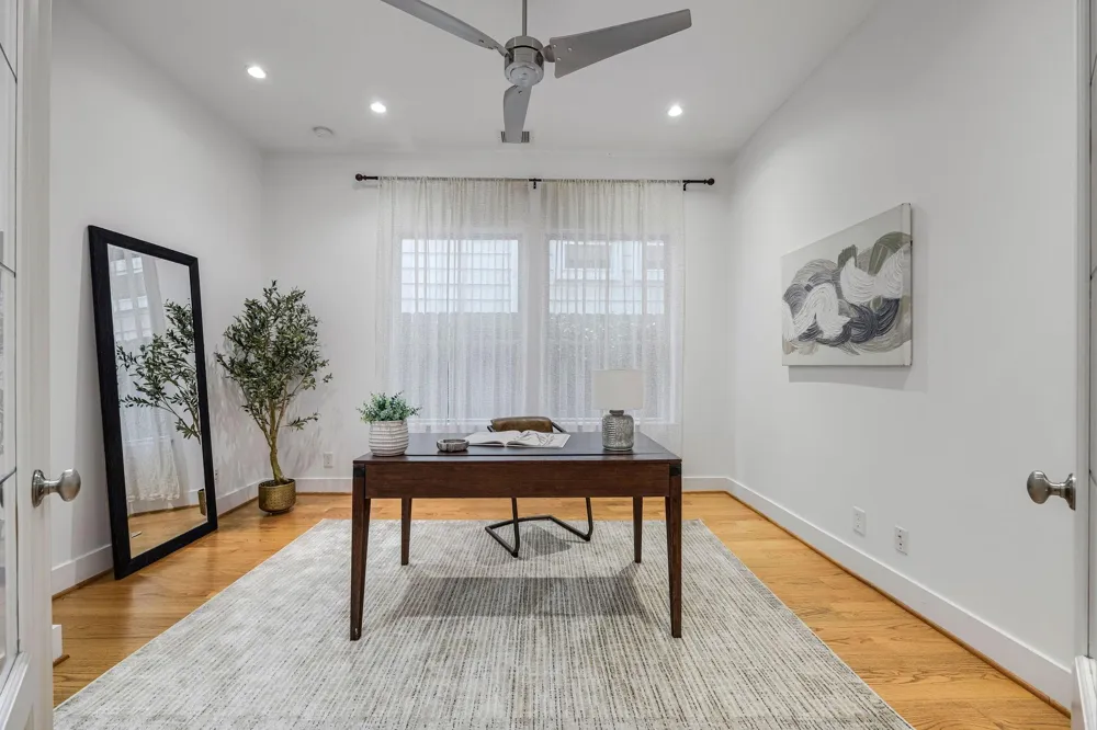 1518 W Clay Street Houston, TX 77019