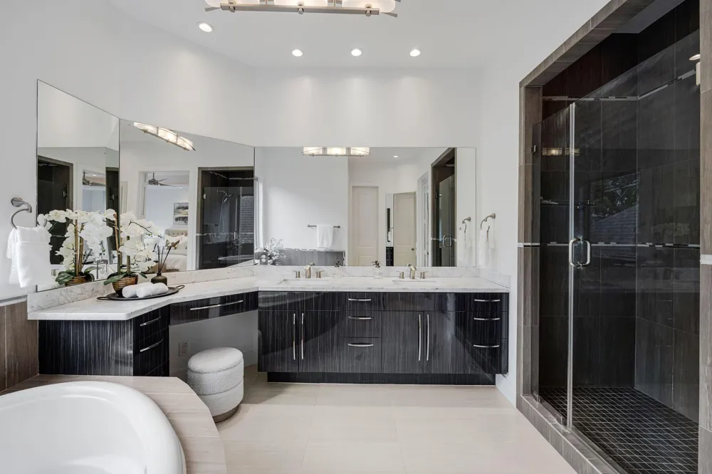 1518 W Clay Street Houston, TX 77019