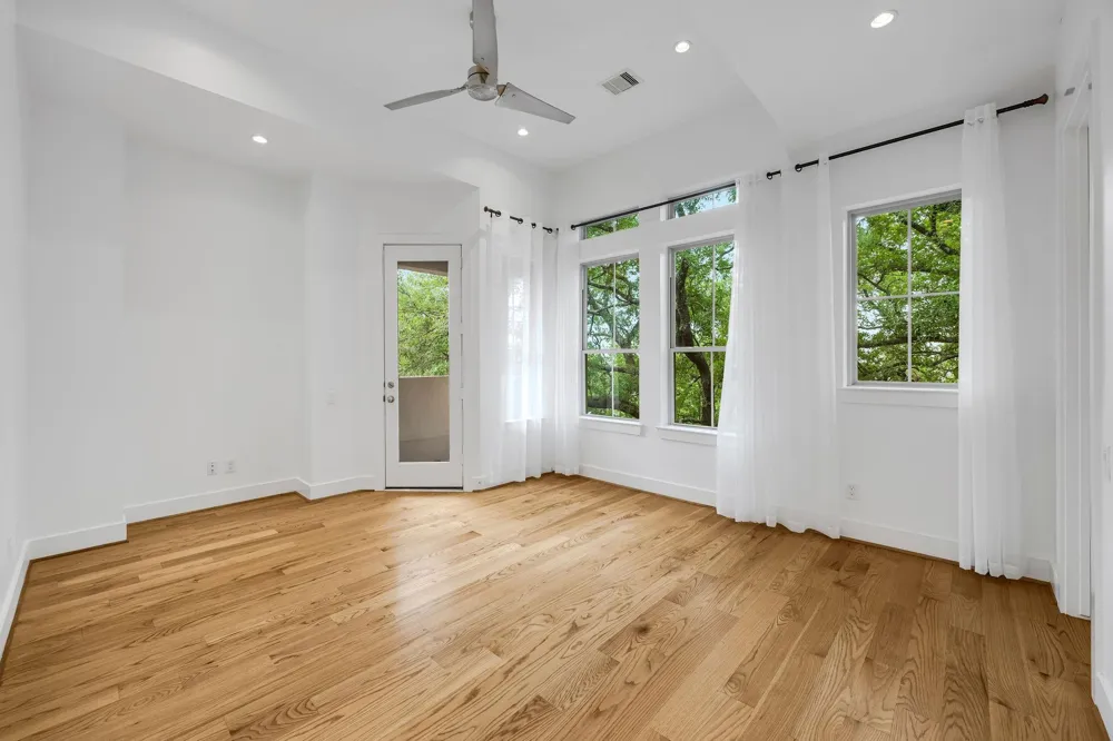 1518 W Clay Street Houston, TX 77019