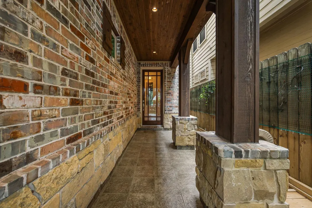 1518 W Clay Street Houston, TX 77019