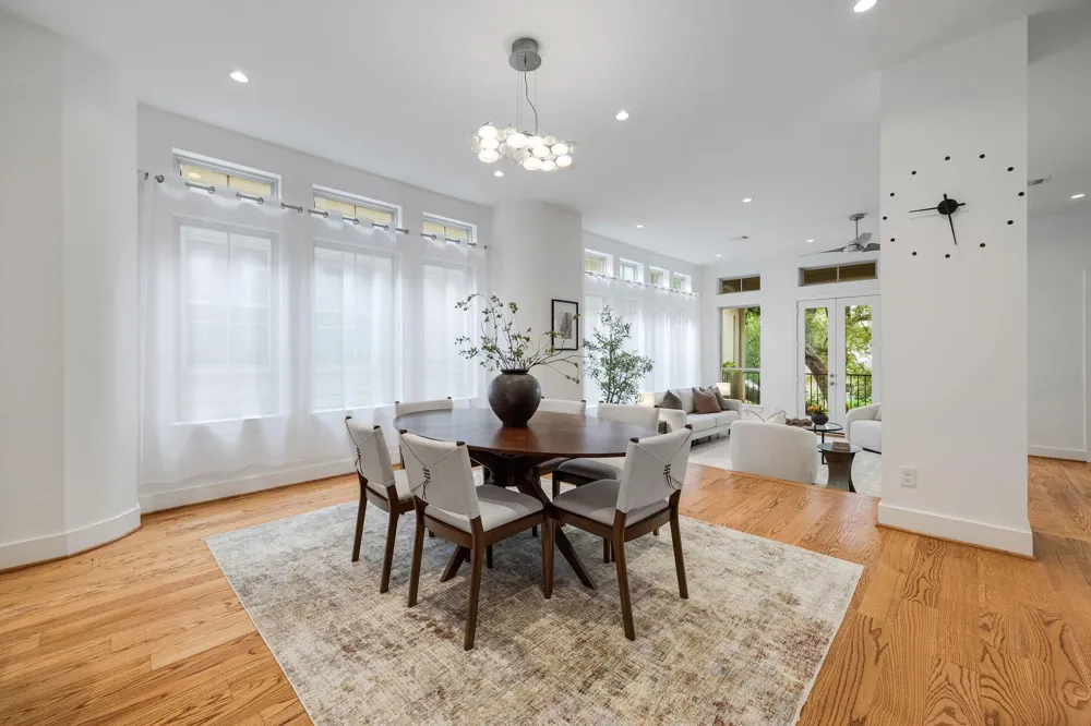 1518 W Clay Street Houston, TX 77019