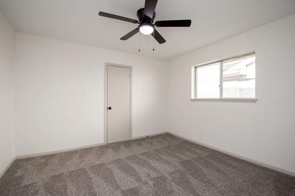729 Arbor Drive Deer Park, TX 77536