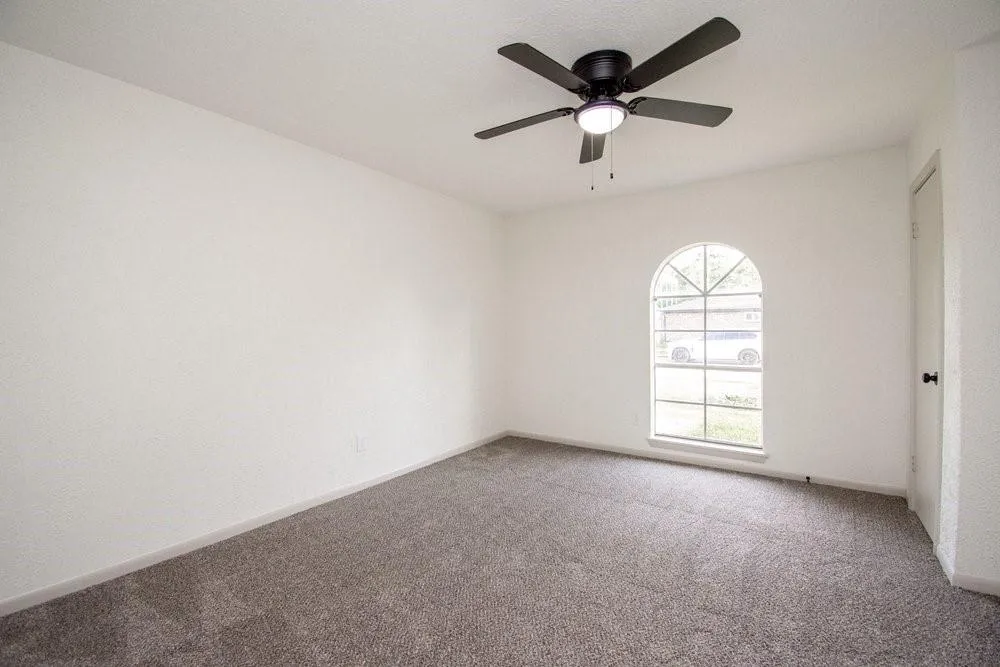 729 Arbor Drive Deer Park, TX 77536