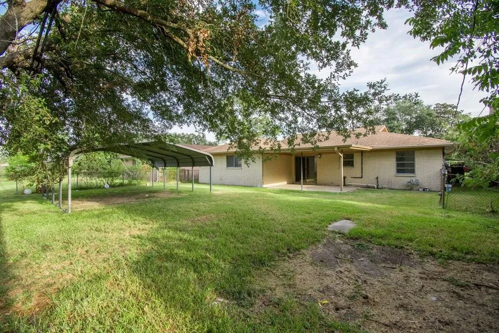 729 Arbor Drive Deer Park, TX 77536