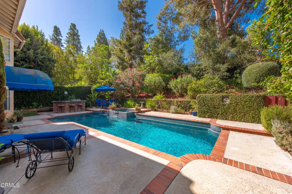 12366 Cherry Grove Street Moorpark, CA 93021
