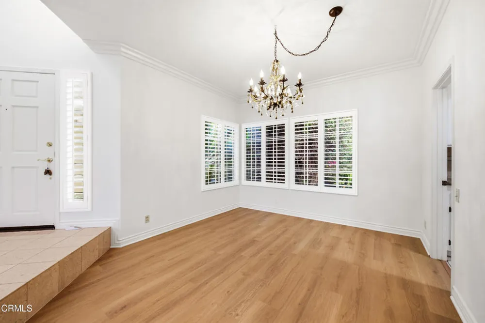 12366 Cherry Grove Street Moorpark, CA 93021