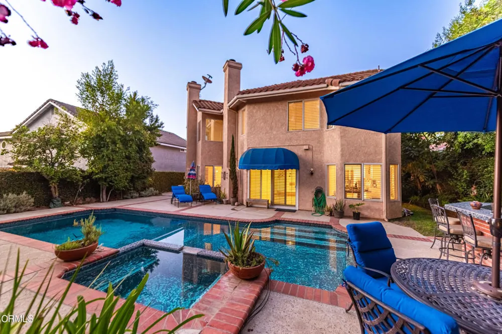 12366 Cherry Grove Street Moorpark, CA 93021