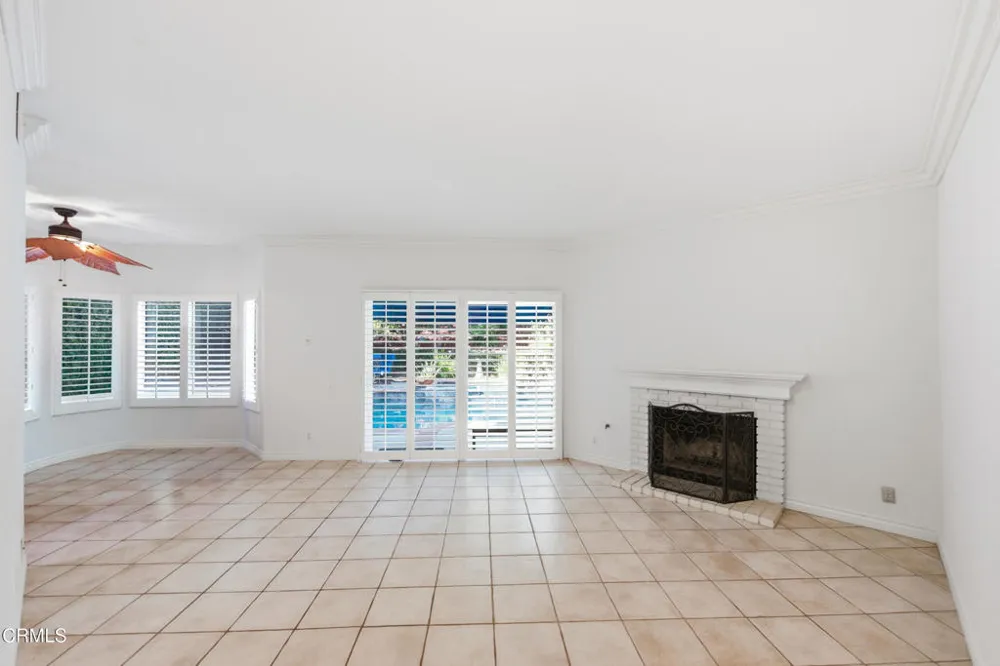 12366 Cherry Grove Street Moorpark, CA 93021