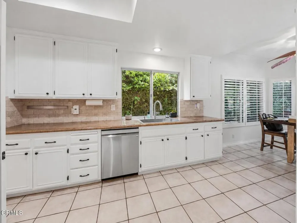 12366 Cherry Grove Street Moorpark, CA 93021