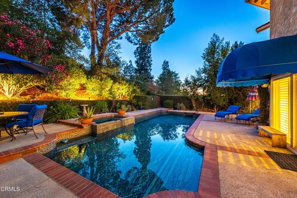 12366 Cherry Grove Street Moorpark, CA 93021