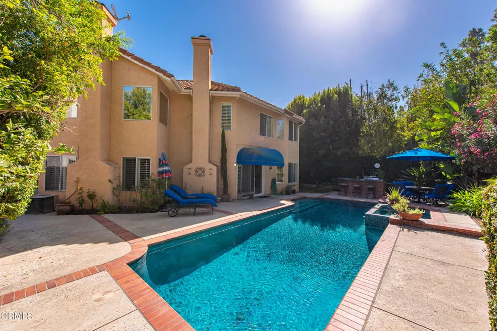 12366 Cherry Grove Street Moorpark, CA 93021