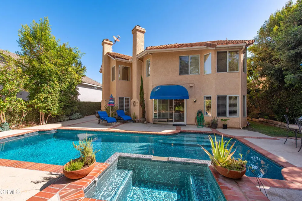 12366 Cherry Grove Street Moorpark, CA 93021