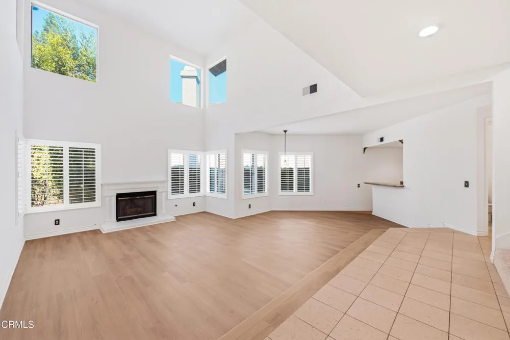 12366 Cherry Grove Street Moorpark, CA 93021