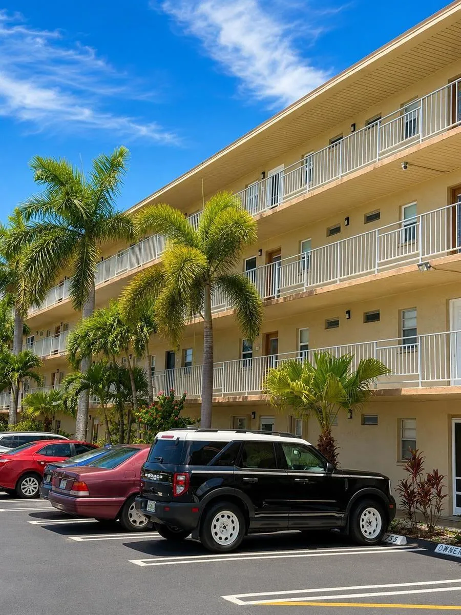 230 NE 26TH AVENUE #404 Boynton Beach, FL 33435
