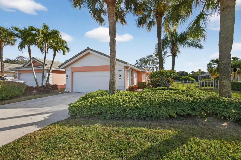 4238 ROYAL OAK DRIVE Palm Beach Gardens, FL 33410