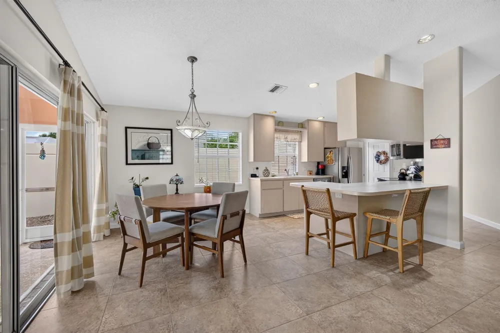4238 ROYAL OAK DRIVE Palm Beach Gardens, FL 33410
