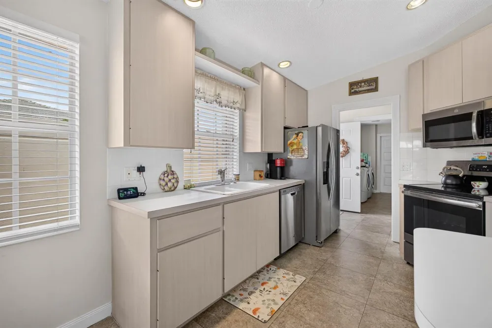 4238 ROYAL OAK DRIVE Palm Beach Gardens, FL 33410