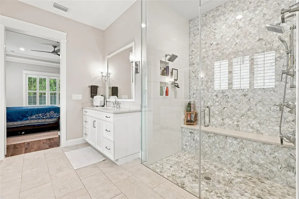 4309 W BARCELONA STREET Tampa, FL 33629