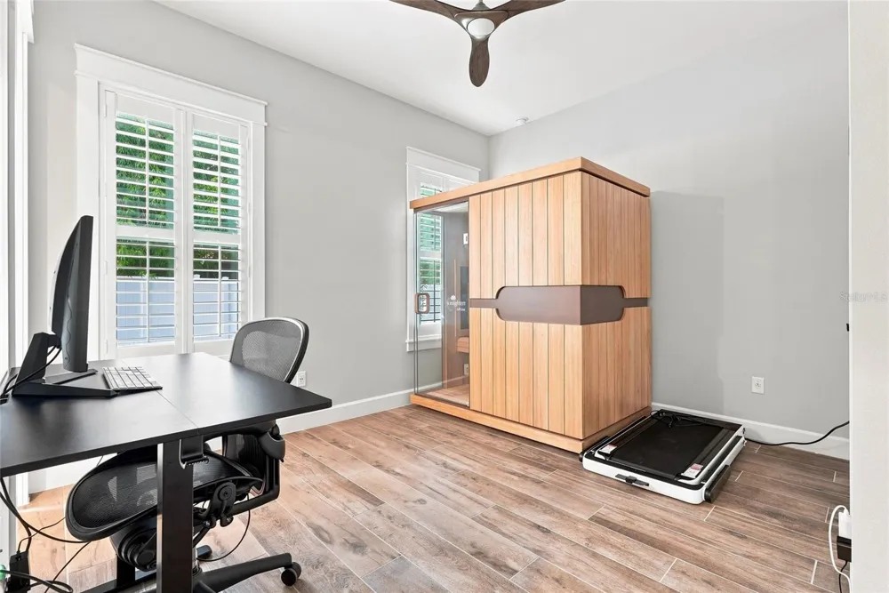 4309 W BARCELONA STREET Tampa, FL 33629