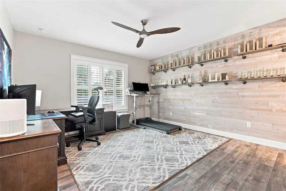 4309 W BARCELONA STREET Tampa, FL 33629