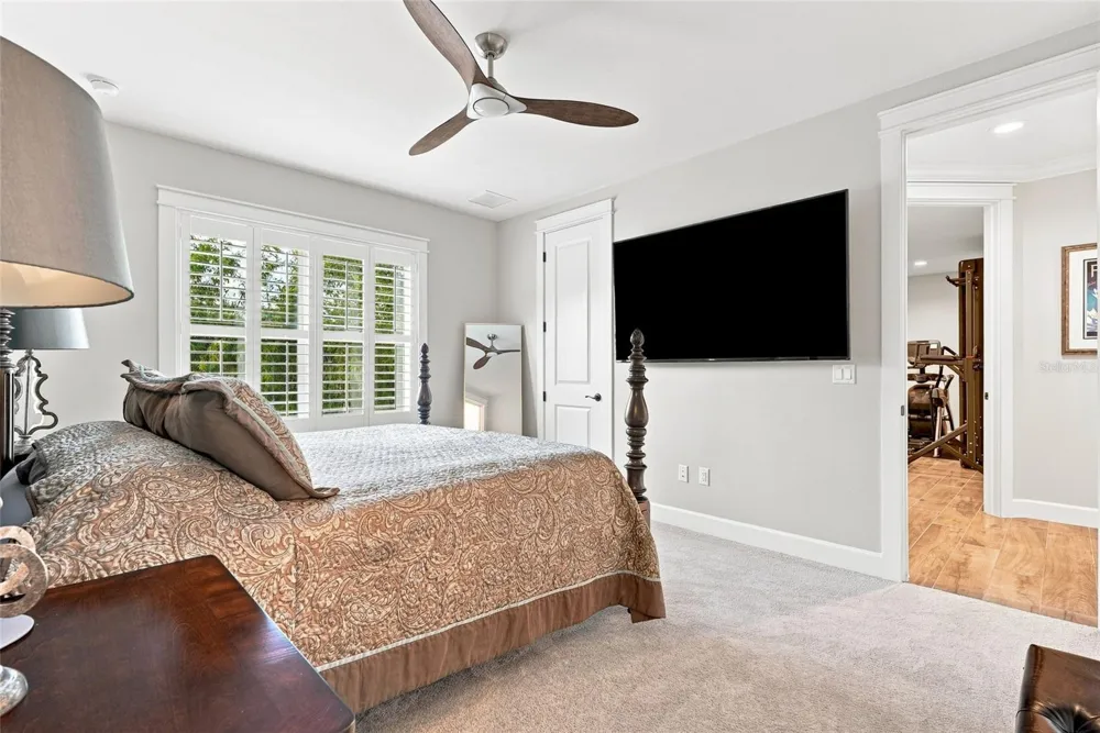 4309 W BARCELONA STREET Tampa, FL 33629