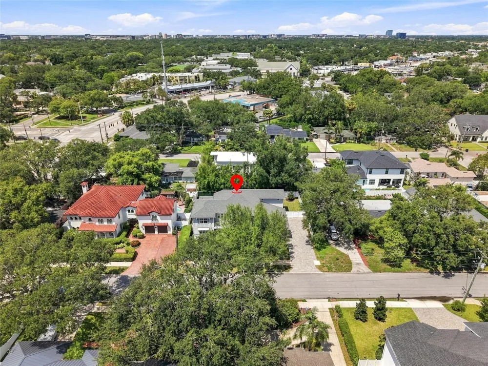 4309 W BARCELONA STREET Tampa, FL 33629
