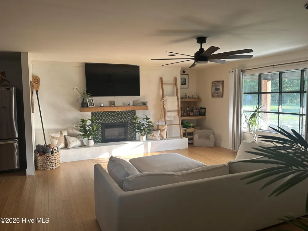 2182 Crusoe Island Road Whiteville, NC 28472