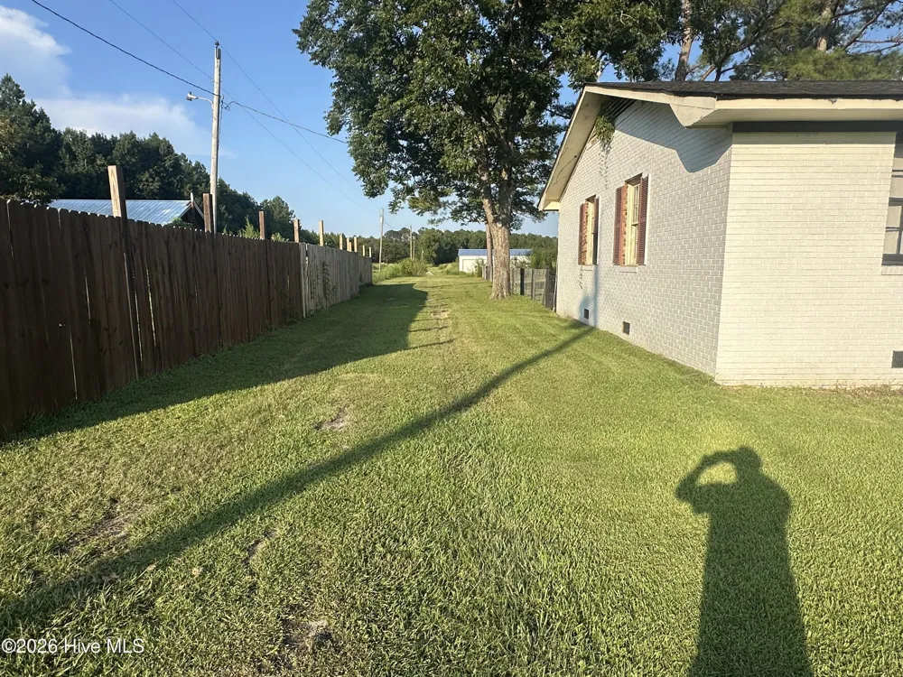 2182 Crusoe Island Road Whiteville, NC 28472