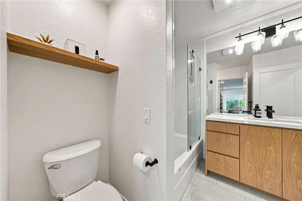22224 S Vermont Avenue #202C Torrance, CA 90502