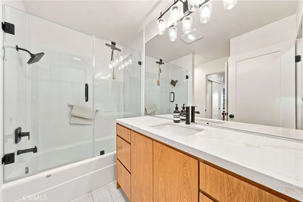 22224 S Vermont Avenue #202C Torrance, CA 90502
