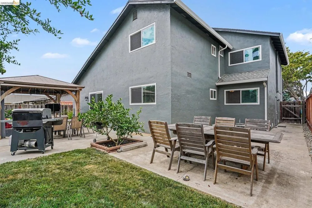182 Anna Maria St Livermore, CA 94550