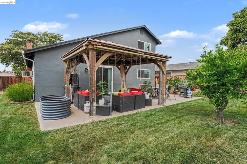 182 Anna Maria St Livermore, CA 94550