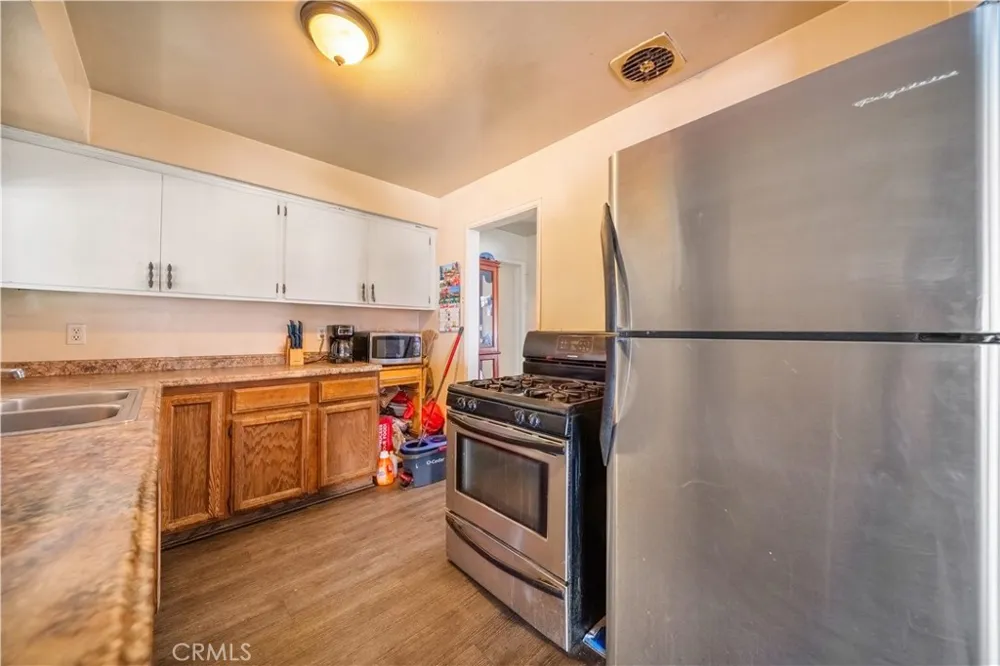 14843 Prichard La Puente, CA 91744