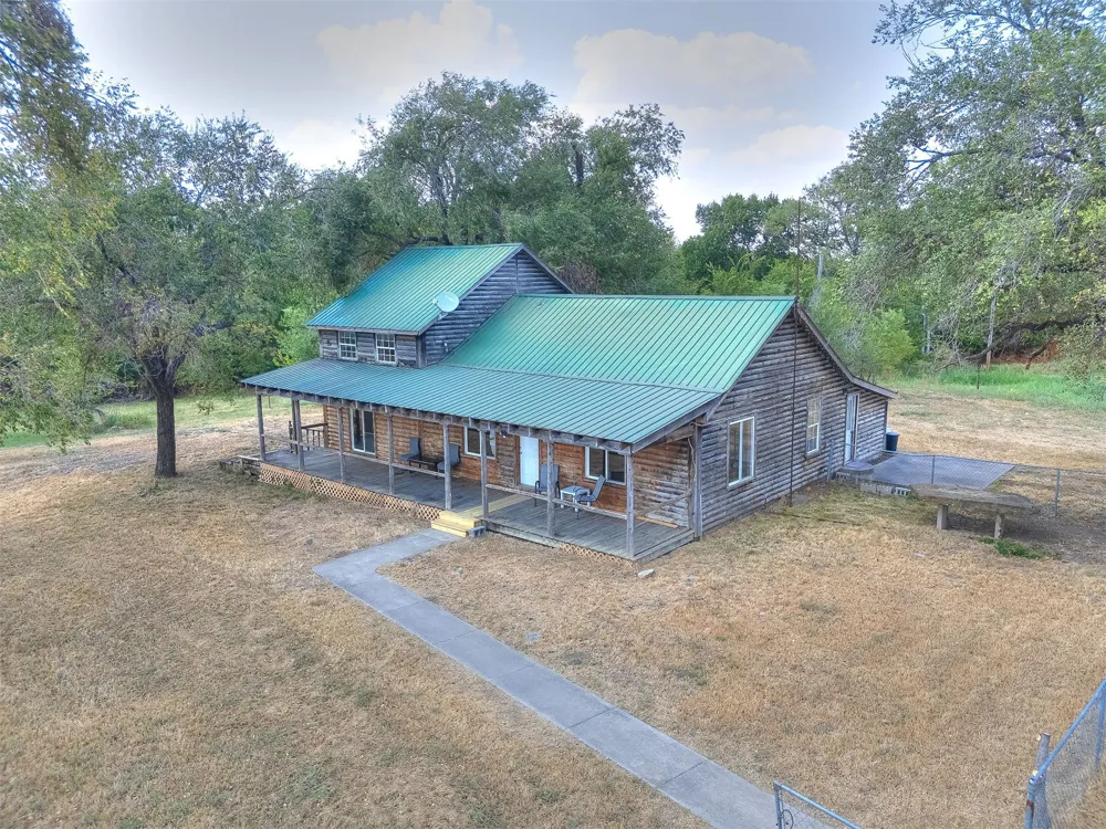 9711 US Highway 60 Road Nowata, OK 74048