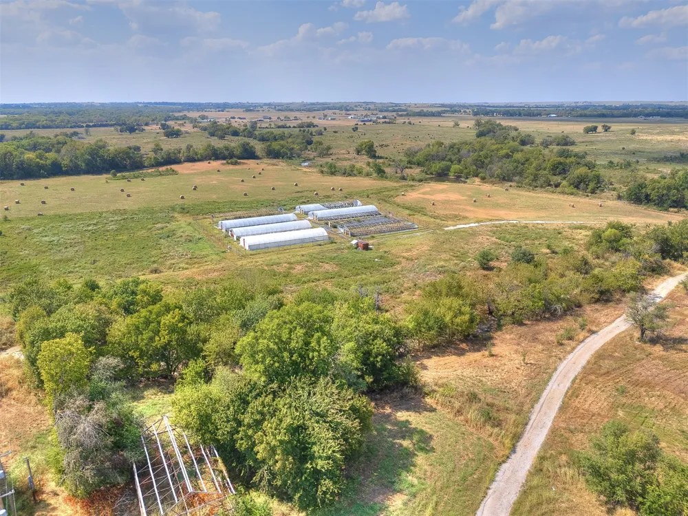 9711 US Highway 60 Road Nowata, OK 74048