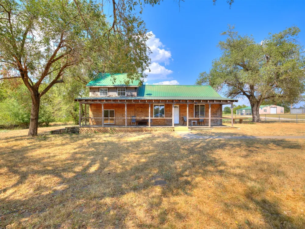 9711 US Highway 60 Road Nowata, OK 74048