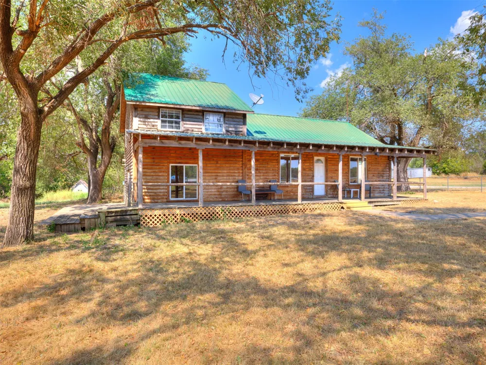 9711 US Highway 60 Road Nowata, OK 74048