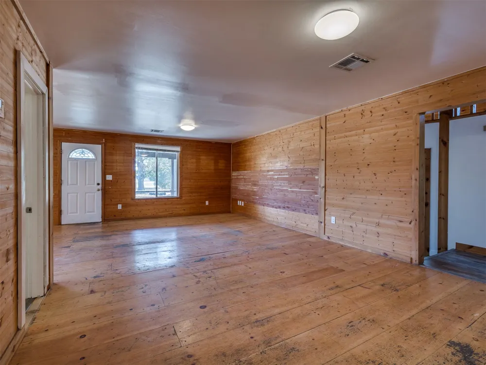 9711 US Highway 60 Road Nowata, OK 74048
