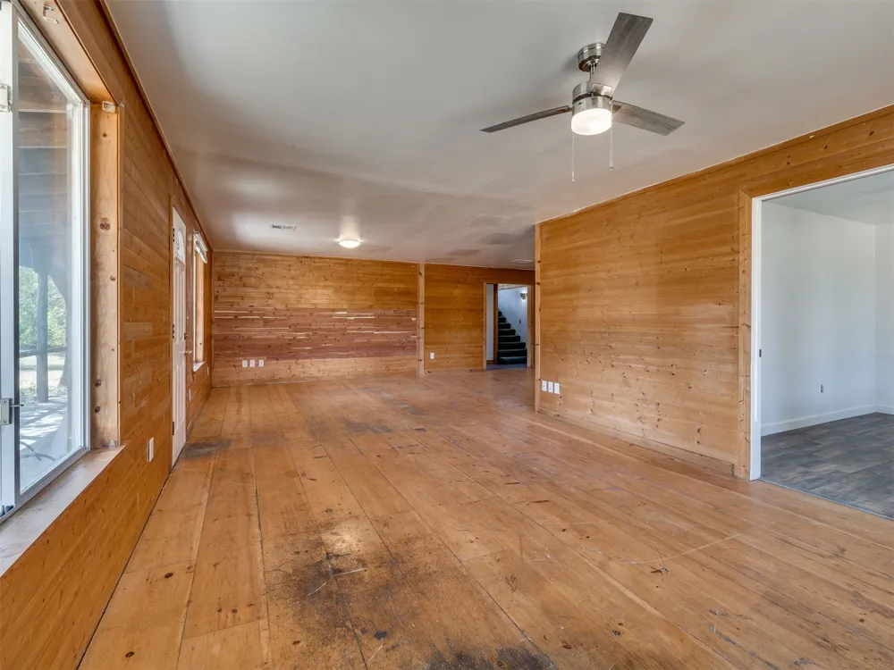 9711 US Highway 60 Road Nowata, OK 74048
