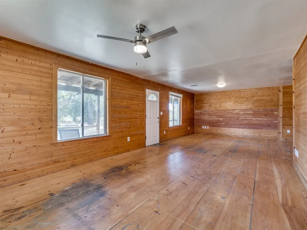 9711 US Highway 60 Road Nowata, OK 74048
