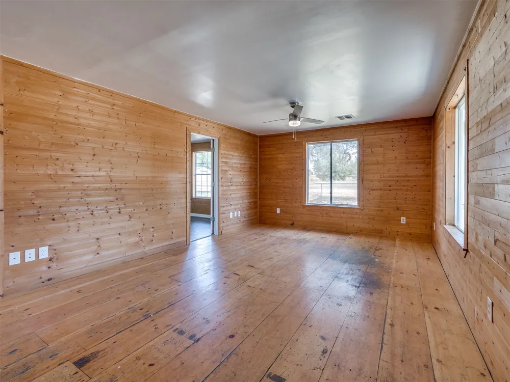 9711 US Highway 60 Road Nowata, OK 74048