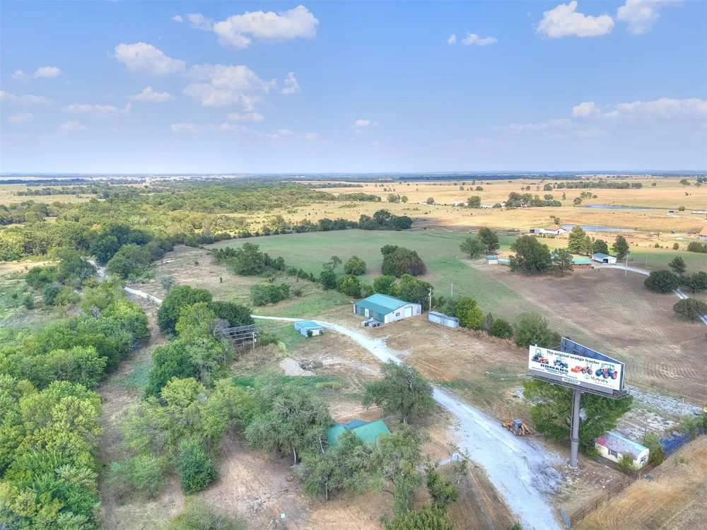 9711 US Highway 60 Road Nowata, OK 74048