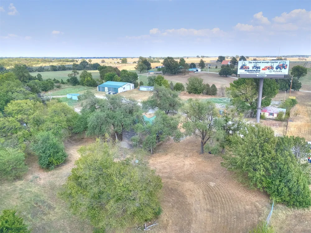 9711 US Highway 60 Road Nowata, OK 74048